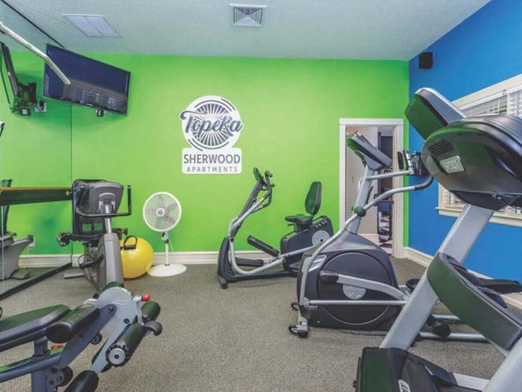 fitness center at Sherwood Apartments